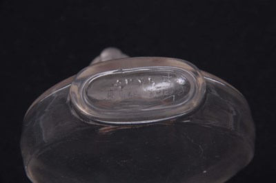 Lot 18 - R LALIQUE A CLEAR 'L'AMOUR DANS LE COEUR'...
