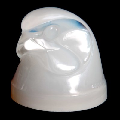 Lot 22 - R. LALIQUE FRANCE. A 20TH CENTURY TETE...
