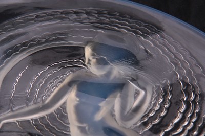 Lot 31 - R. LALIQUE, FRANCE A 20TH CENTURY OPALESCENT...