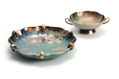 Lot 68 - TWO PIECES OF 20TH CENTURY CARLTON WARE 'VERT...