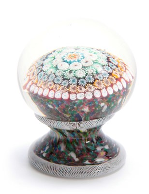 Lot 8 - AN INTERESTING FOOTED GLASS MUSHROOM...