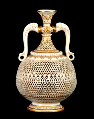 Lot 109 - GEORGE OWEN A FINE ROYAL WORCESTER JEWELLED...
