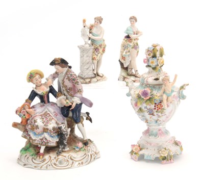 Lot 113 - A SELECTION OF DRESDEN STYLE DECORATIVE...