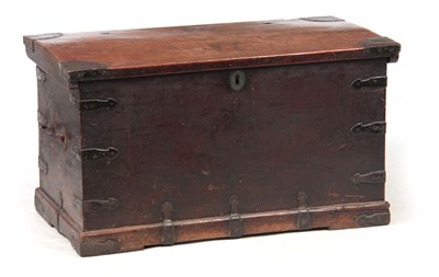 Lot 1151 - AN 18TH CENTURY WALNUT OFFICERS TRUNK with...