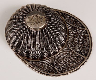 Lot 262 - AN UNUSUAL 19TH CENTURY JOCKEY'S CAP SILVER...