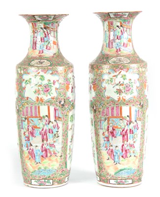 Lot 142 - A LARGE PAIR OF 19th CENTURY CHINESE CANTON...