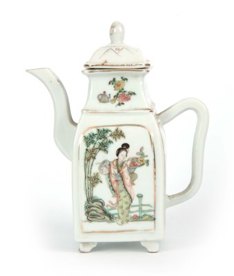 Lot 152 - A 19th CENTURY CHINESE FAMILLE ROSE PORCELAIN...