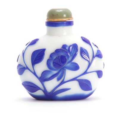 Lot 173 - A 19TH CENTURY OVERSIZED CHINESE PEKING GLASS...