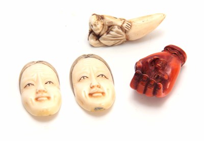 Lot 189 - A COLLECTION OF FOUR EARLY 20th CENTURY IVORY...