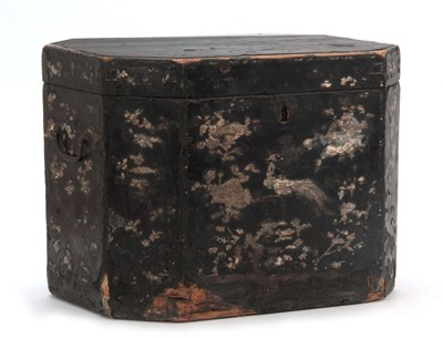 Lot 225 - AN 18TH CENTURY CHINESE EXPORT LACQUER TEA...