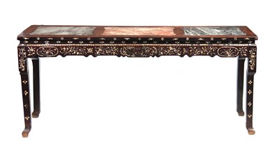 Lot 302 - AN EARLY 19TH CENTURY CHINESE MOTHER OF PEARL...