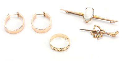 Lot 344 - A COLLECTION OF JEWELLERY TO INCLUDE an 18ct...