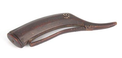 Lot 428 - AN 18th CENTURY OTTOMAN RHINOCEROS HORN POWDER...