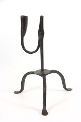 Lot 734 - AN EARLY 18th CENTURY RUSHLIGHT ON TRIPOD BASE...