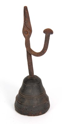 Lot 735 - AN EARLY 18TH CENTURY WROUGHT IRON RUSH LIGHT...
