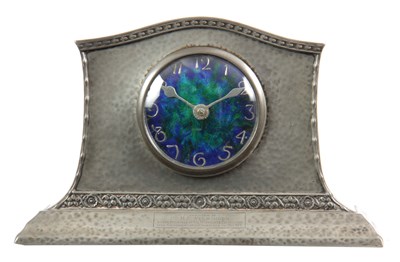 Lot 948 - AN EARLY 20TH CENTURY ARTS AND CRAFTS HAMMERED...