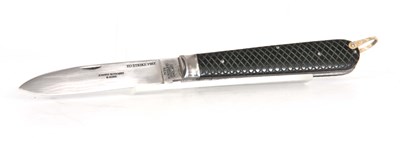 Lot 271 - A 20TH CENTURY OVERSIZED FOLDING KNIFE bearing...