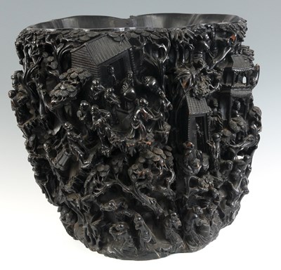 Lot 196 - A MONUMENTAL 18th / 19th CENTURY CHINESE...
