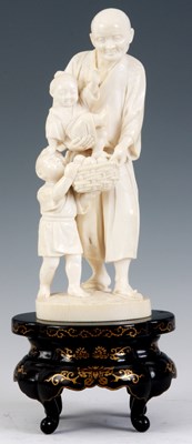 Lot 162 - A JAPANESE MEIJI PERION TOKYO SCHOOL CARVED...