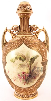 Lot 48 - An impressive 19th Century Worcester Persian...