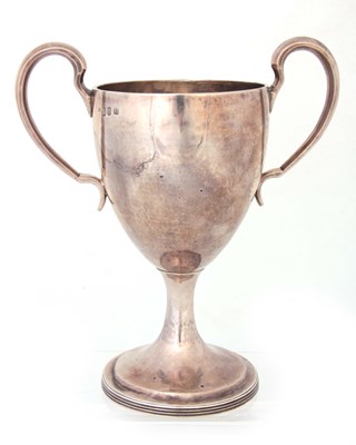 Lot 172 - A GEORGE VI PLAIN TWO HANDLED PEDESTAL TROPHY...