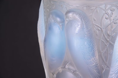 Lot 17 - R LALIQUE FRANCE An opalescent slender...