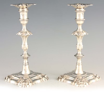 Lot 258 - A PAIR OF GEORGE III SOLID CAST SILVER FOUR...
