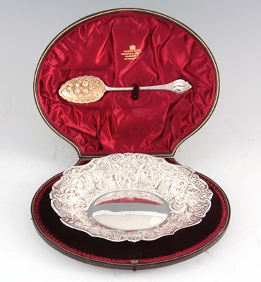 Lot 266 - A VICTORIAN EMBOSSED SILVER FRUIT BOWL AND...