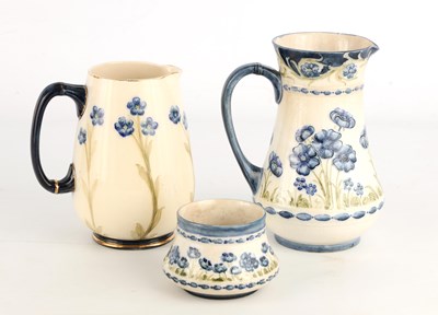Lot 107 - A JAMES MACINTYRE AND CO BURSLEM BULBOUS JUG...