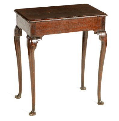 Lot 1174 - A SMALL QUEEN ANNE OAK SIDE TABLE with...