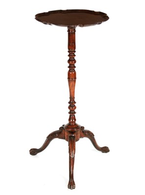 Lot 1184 - AN 18TH CENTURY MAHOGANY TORCHERE with pie...
