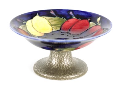 Lot 128 - A 1920S TUDRIC MOORCROFT SMALL FOOTED TAZZA...