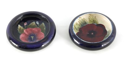 Lot 132 - A MOORCROFT BURSLEM SHALLOW SMALL DISH WITH...