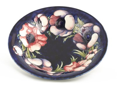 Lot 153 - A 1930S MOORCROFT LARGE SHALLOW BOWL WITH...