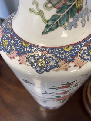 Lot 399 - A FINE PAIR OF 19TH CENTURY CHINESE FAMILLE...