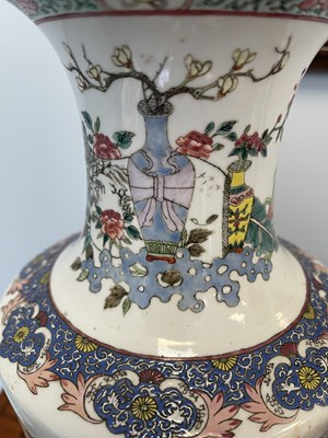 Lot 399 - A FINE PAIR OF 19TH CENTURY CHINESE FAMILLE...