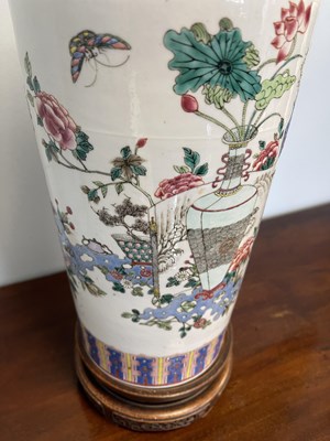 Lot 399 - A FINE PAIR OF 19TH CENTURY CHINESE FAMILLE...