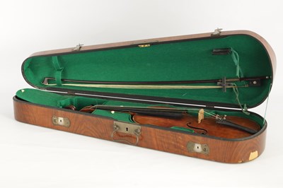 Lot 570 - A GOOD QUALITY 19TH CENTURY VIOLIN LABELLED...