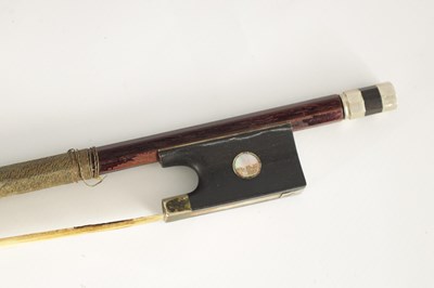 Lot 570 - A GOOD QUALITY 19TH CENTURY VIOLIN LABELLED...