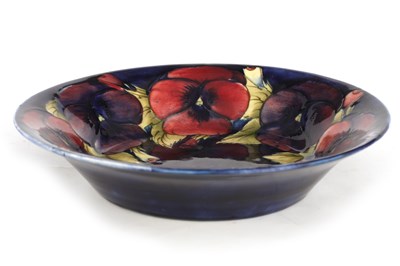 Lot 70 - A 1930S/40S MOORCROFT LARGE SHALLOW DISH WITH...