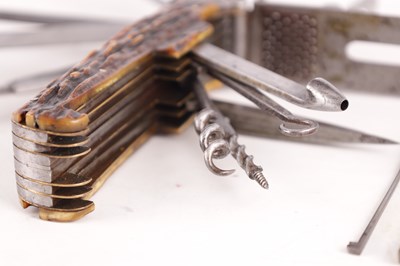 Lot 345 - AN OVERSIZED 19TH CENTURY COACHMAN'S MULTIBLADE FOLDING POCKET KNIFE