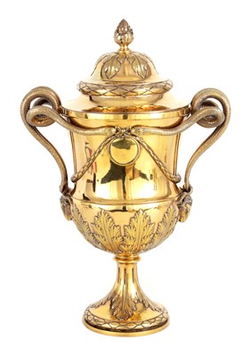 Lot 282 - AN IMPRESSIVE GEORGE III NEO CLASSICAL SILVER GILT CUP AND COVER