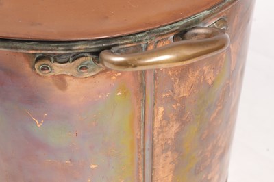 Lot 523 - A LARGE LATE 19TH CENTURY COPPER LIDDED COOKING POT
