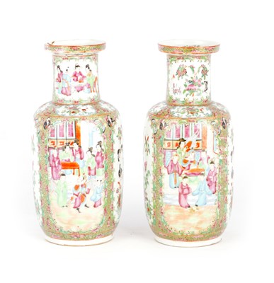 Lot 107 - A PAIR OF 19TH CENTURY CHINESE CANTON PORCELAIN VASES WITH SLENDER NECKS