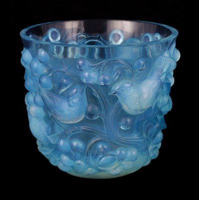 Lot 22 - AN R LALIQUE 'AVALLON' BLUE STAINED VASE