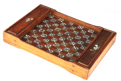 Lot 181 - A 19TH CENTURY INDIAN RHINOCEROS HORN CHESS AND DRAUGHTS SET