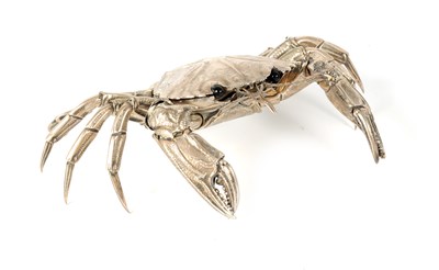 Lot 281 - A LIFE SIZE ARTICULATED SILVER MODEL OF A CRAB