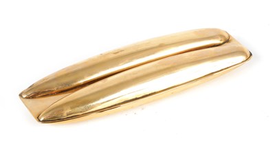 Lot 254 - AN EARLY 20TH CENTURY 9CT GOLD CIGAR CASE