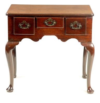 Lot 1021 - A GOOD GEORGE II MAHOGANY LOWBOY