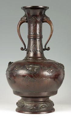 Lot 60 - A LARGE JAPANESE MEIJI PERIOD PATINATED BRONZE VASE